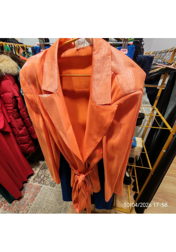 Chaqueta Blazer Erika naranja con  Valentina rio (Italia)