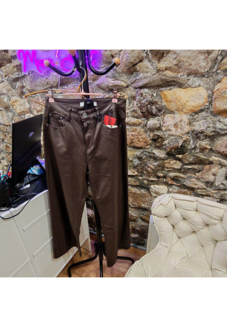 Pant Q2 cuero sintético